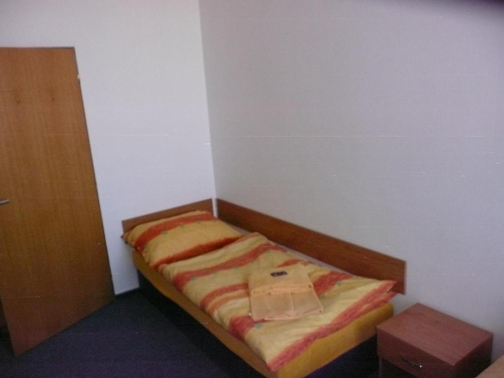 Koleje Zamecek Hotel Леднице Стая снимка