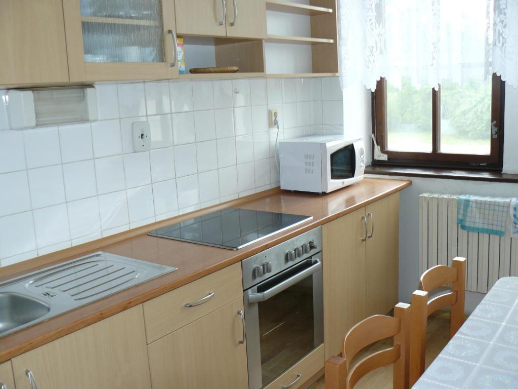Koleje Zamecek Hotel Леднице Стая снимка