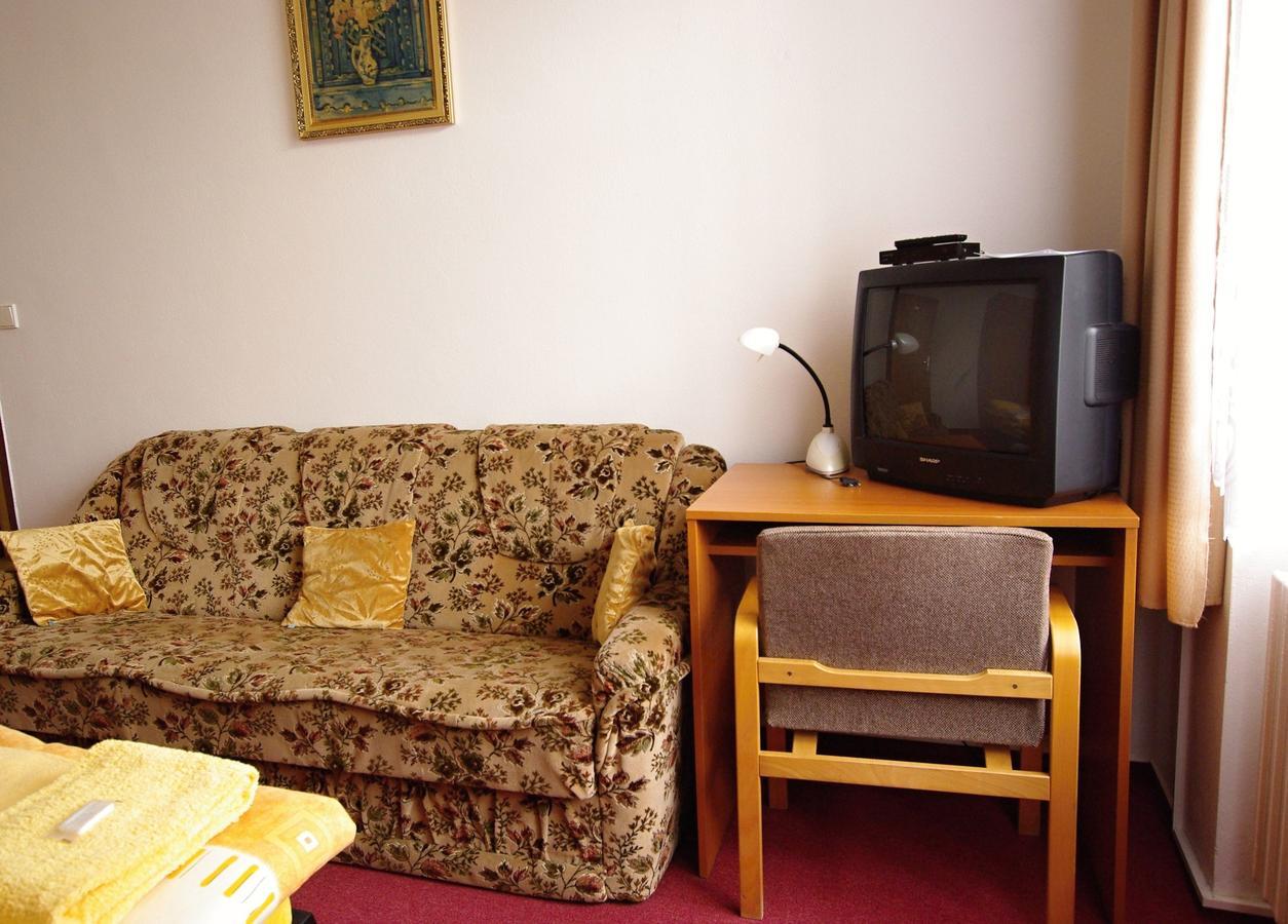 Koleje Zamecek Hotel Леднице Екстериор снимка